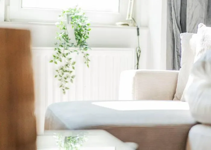 Apartment Blue And Pink Oasis Cozy Designer Retreat *